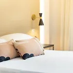 Mondial Hotel