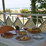 Mondial Hotel