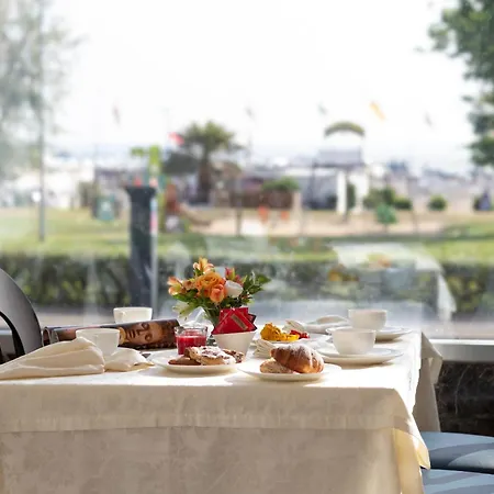 Mondial Hotel Rimini