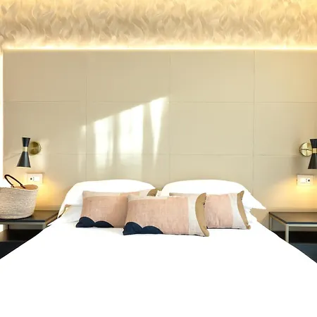 Mondial Hotell 3*