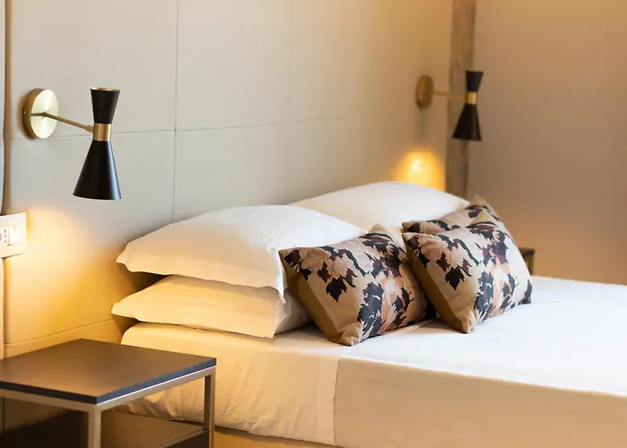 Mondial Hotell 3*