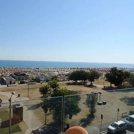 Hotel Mondial 3*