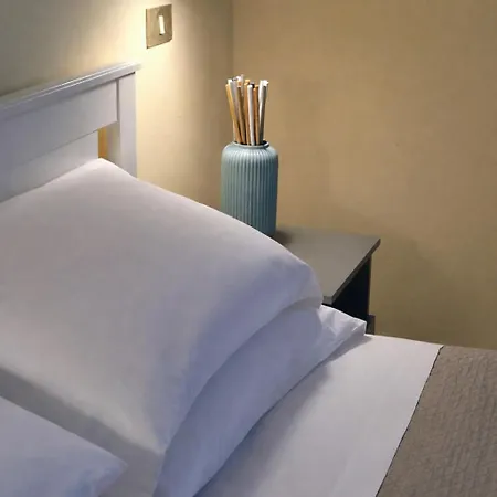 Mondial Hotel 3*